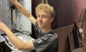 Drazic is monteur bij ACN Techniek. Installatiemonteur. Loodgieter. Electricien.